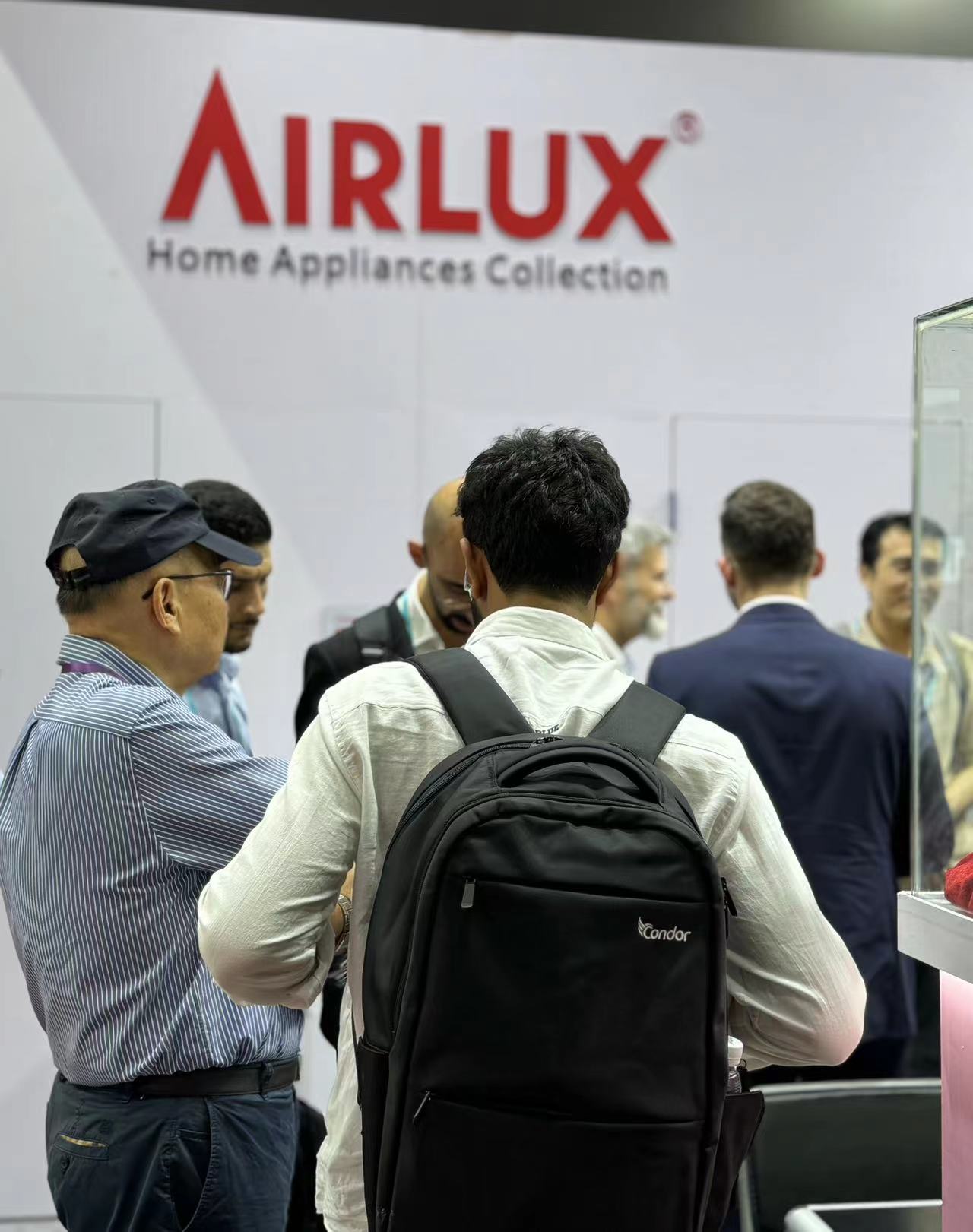 Debuting at the 135th Canton Fair, AIRLUX shines brightly